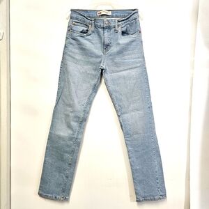 Levi's Women's 502 light wash regular tapered denim  jeans 16 regular  W28 x L28